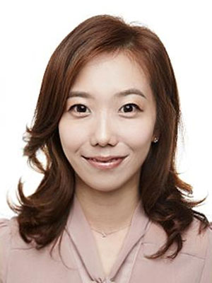 김지은